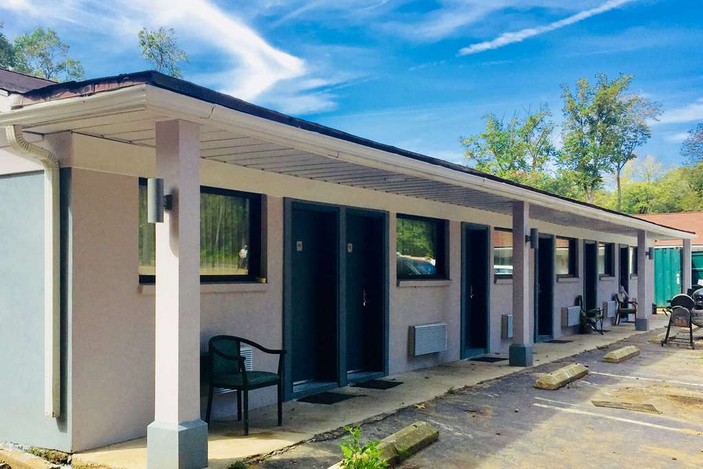 Hillside Motel Glen Mills מראה חיצוני תמונה